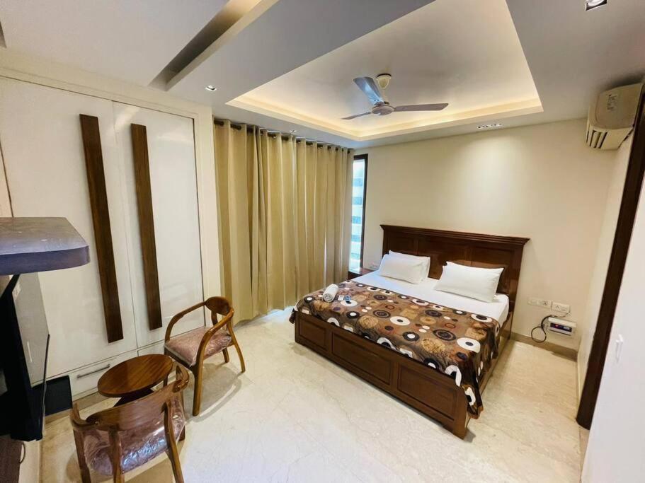 Divine India Service 4bhk D-163 Saket New Delhi