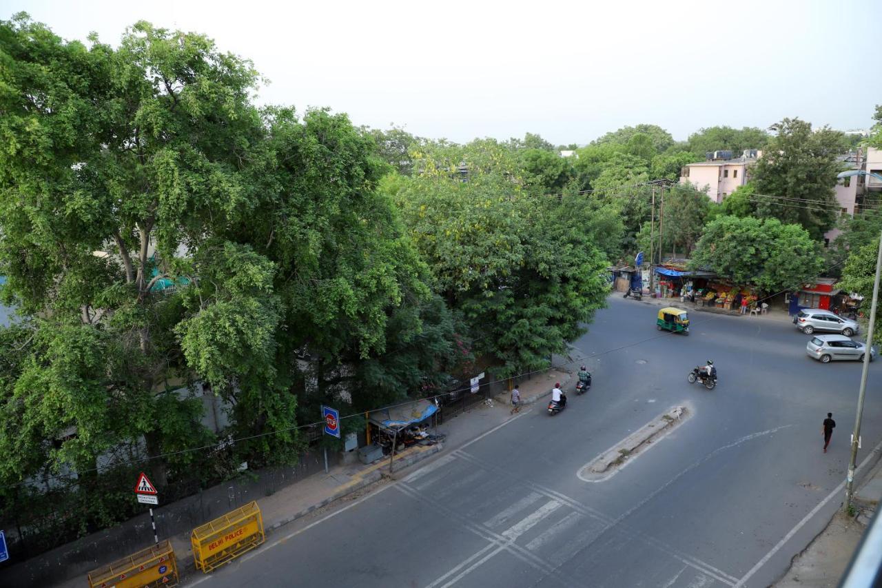 Divine India Service 4bhk D-163 Saket * New Delhi